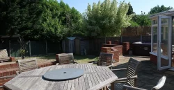 4 bed semi-detached house for sale