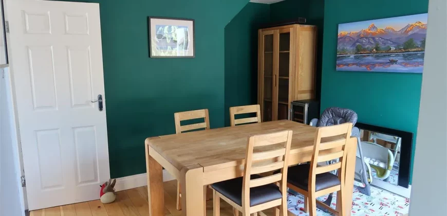 4 bed semi-detached house for sale
