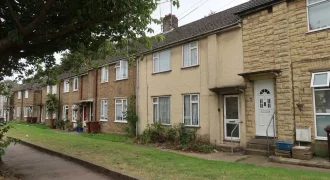 4 bed terraced house for sale