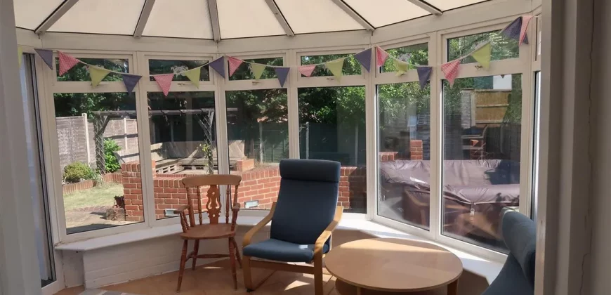 4 bed semi-detached house for sale
