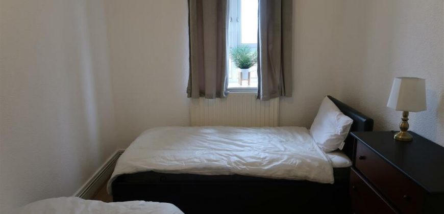 3 Bedroom Apartment for rent at Edwy House, Homerton Road, Hackney