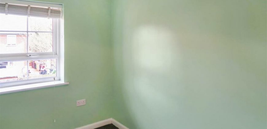 3 Bedroom Terraced House for Rent Robin in Place, Allington, Maidstone