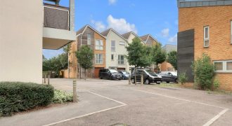 2 Bedroom house to let at  Cameron Drive, Dartford