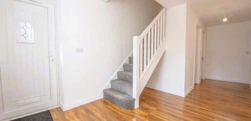 6 Bedroom semi-detached house for sale at Cherry Tree Road, Rainham Kent
