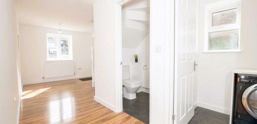 6 Bedroom semi-detached house for sale at Cherry Tree Road, Rainham Kent