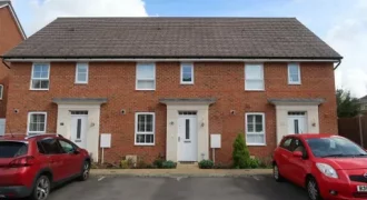 3 Bedroom house terraced to let at Robin Place, Allington, Maidstone ME16