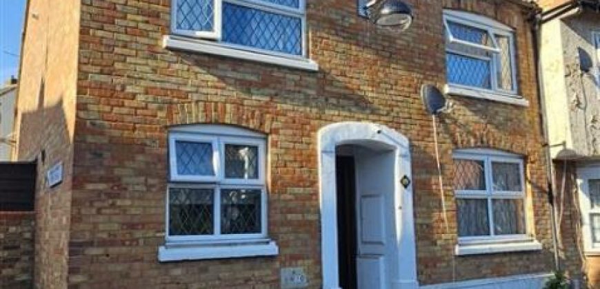 3 Bedroom end of a Terrace house for sale Crouch Street, Basildon SS15
