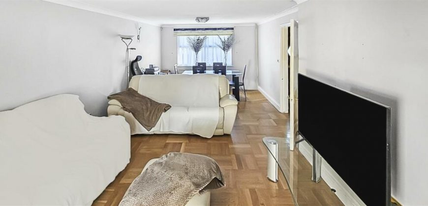 3 Bedroom end of a Terrace house for sale Crouch Street, Basildon SS15