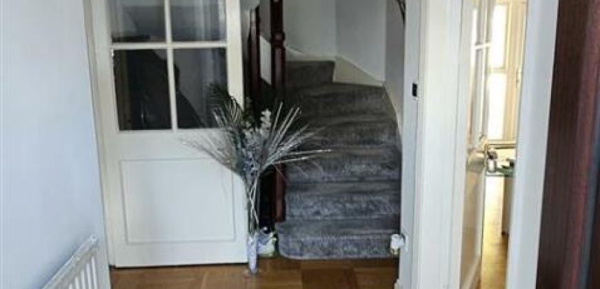 3 Bedroom end of a Terrace house for sale Crouch Street, Basildon SS15