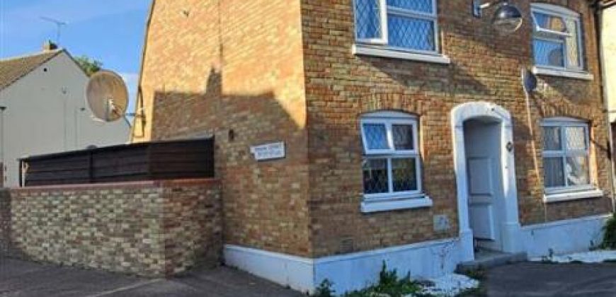 3 Bedroom end of a Terrace house for sale Crouch Street, Basildon SS15