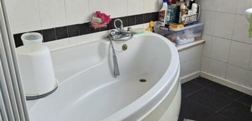 3 Bedroom end of a Terrace house for sale Crouch Street, Basildon SS15