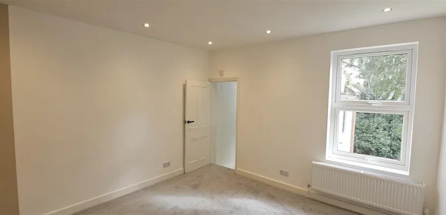 3 bed terraced house to rent at Station Road, Rainham, Gillingham ME8